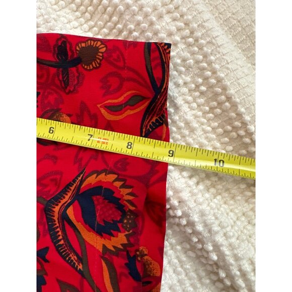 Vintage Jennifer Moore Womens ButtonUp Blouse Sz 8 100% Silk Red Floral Classic - Picture 7 of 10